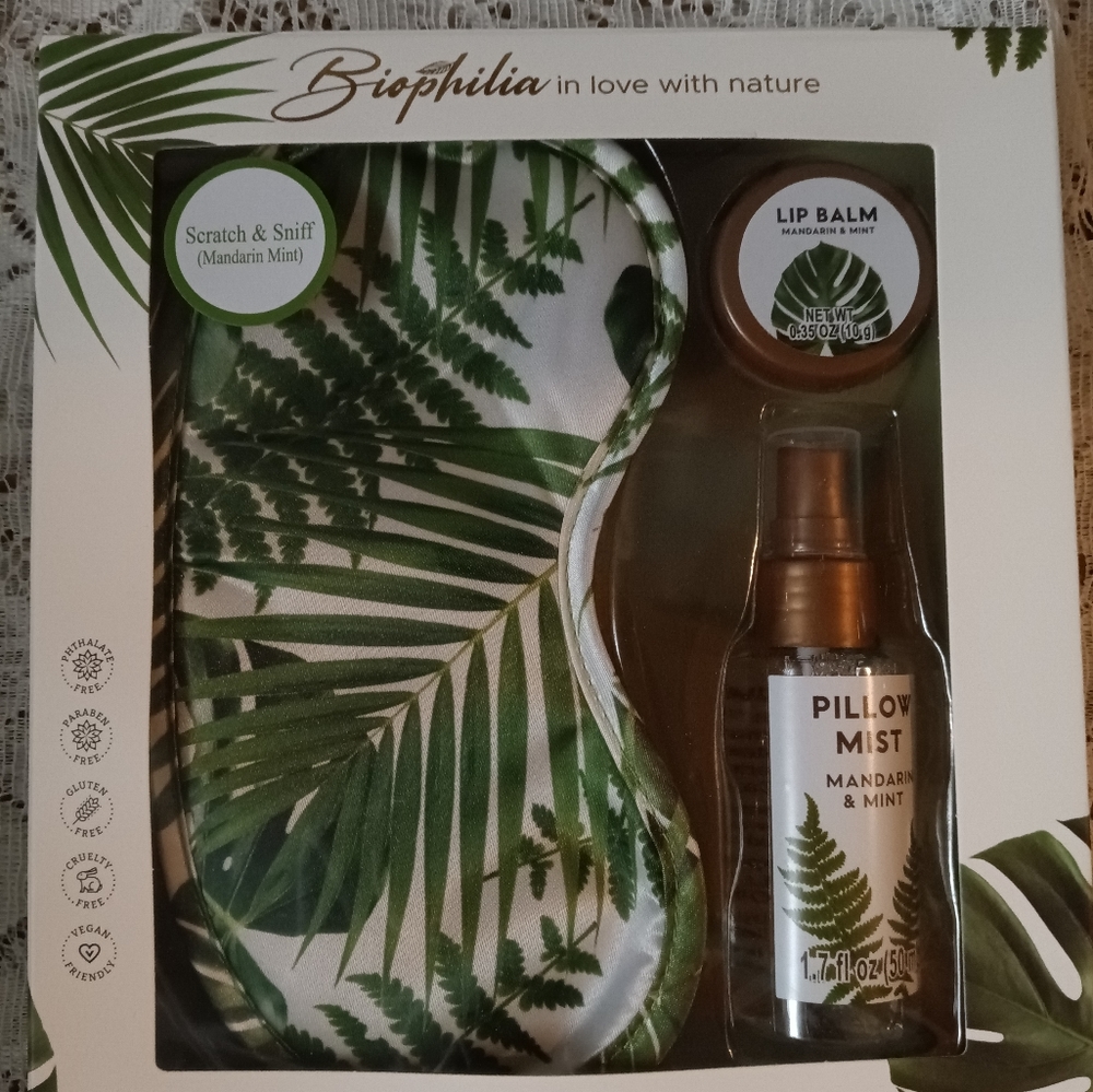 New nighttime beauty set